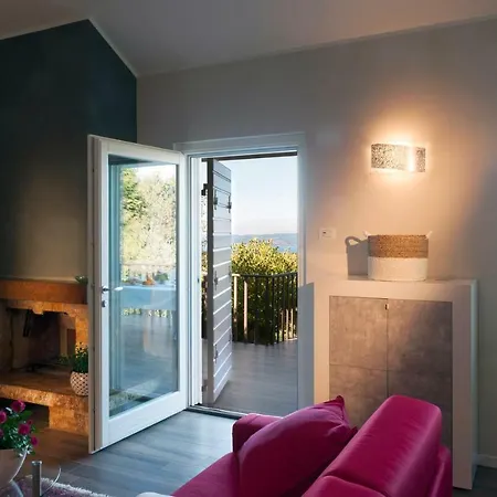 Casa Fellini Semesterbostad San Zeno di Montagna